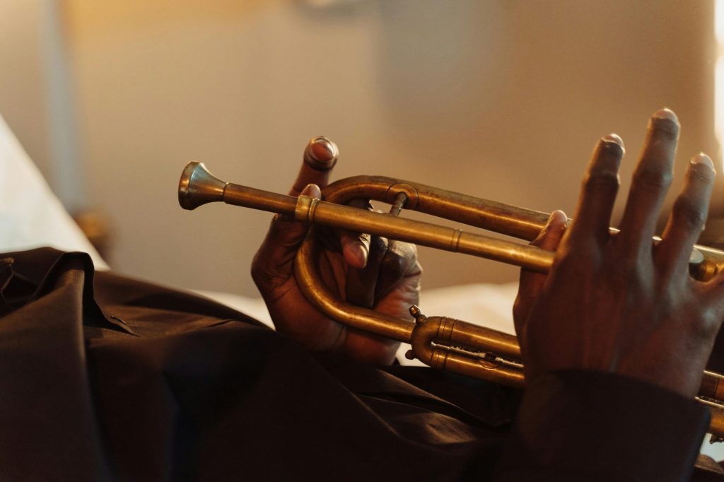 how do trumpets work