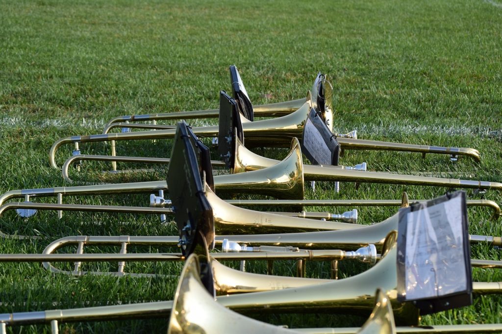 how much does a trombone weigh